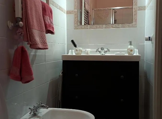 La Foresta Di Sopra Affittacamere 3*